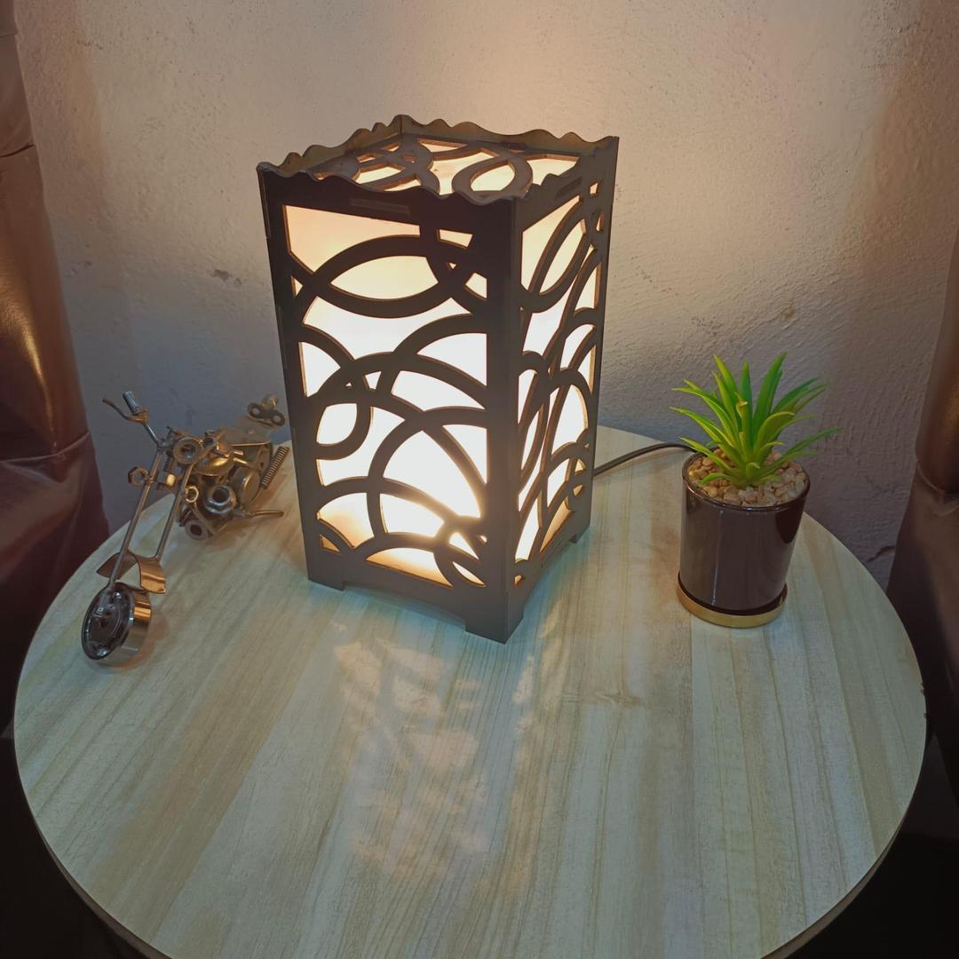 Modern Interlocking Circles Wooden Table Lamp | 3D Laser-Cut Abstract Nightlight