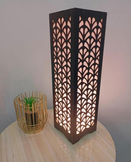 Nordic Repeating Leaf Column Floor Lamp – Matte Black Botanical Sculptural Light