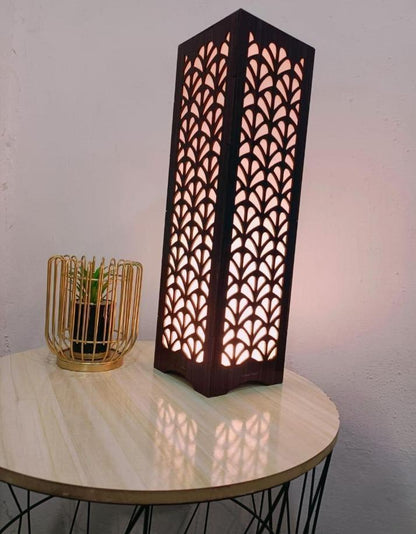 Nordic Repeating Leaf Column Floor Lamp – Matte Black Botanical Sculptural Light