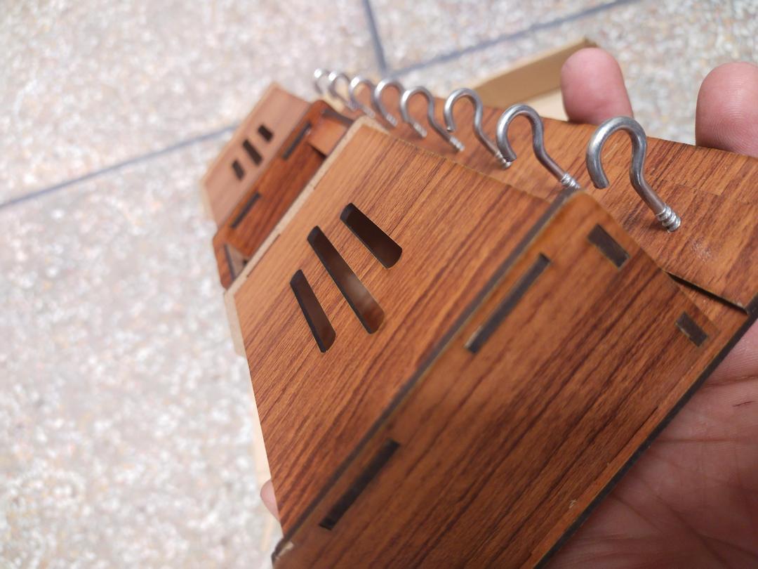 3-in-1 Wooden Wall-Mounted Desk Organizer | Dual Mobile & Pen Holder with 7 Key Hooks
